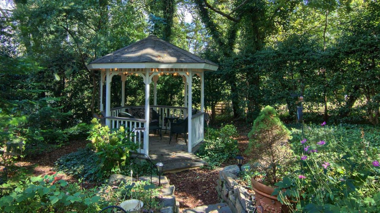 North Lodge On Oakland Bed And Breakfast Asheville Ngoại thất bức ảnh