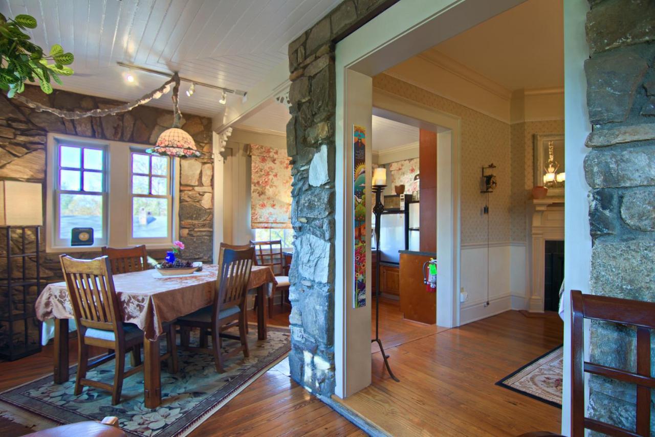 North Lodge On Oakland Bed And Breakfast Asheville Ngoại thất bức ảnh